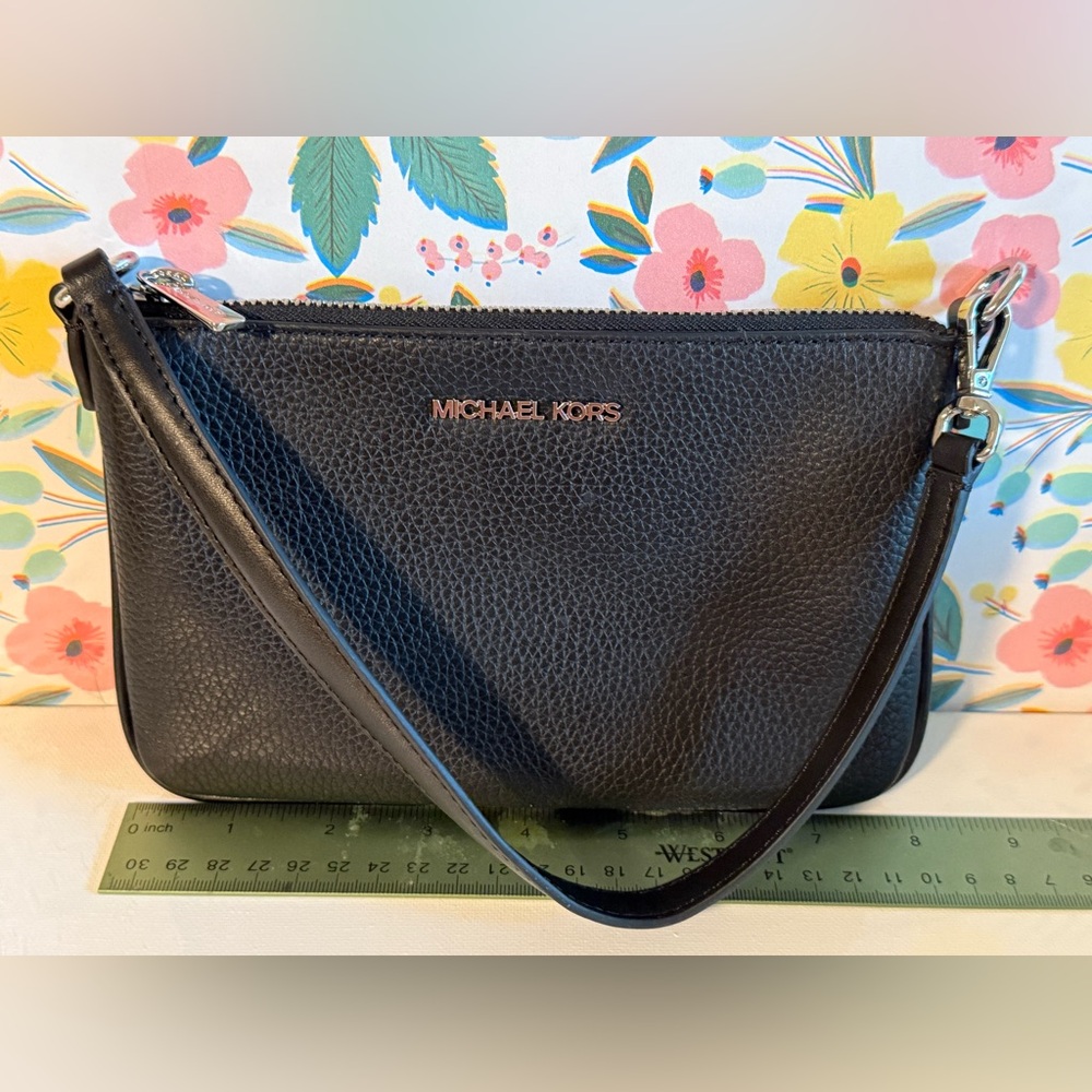 Michael Kors Jet Set Small Pebbled Leather Convertible Wristlet Bag Black NWT - Picture 13 of 13